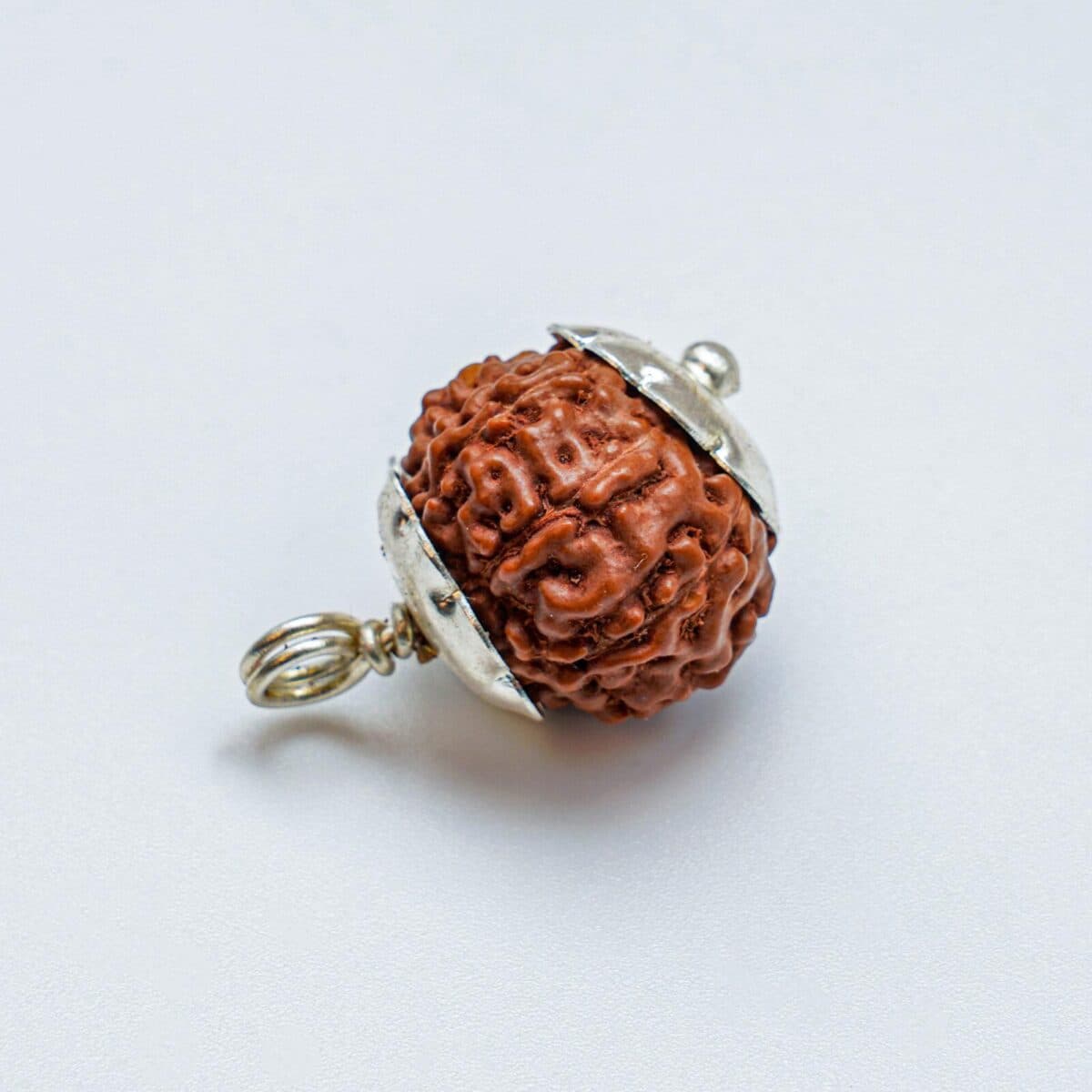 Makar Rashi (Capricorn) Bissa Ratna Pendant