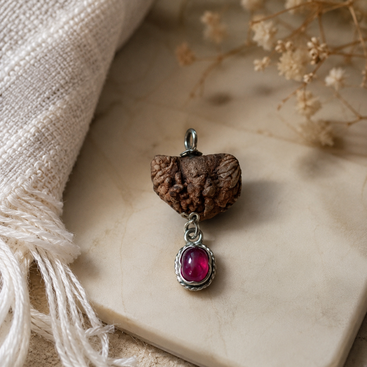 Singh Rashi Rudraksha + Stone Pendant thumbnail 2