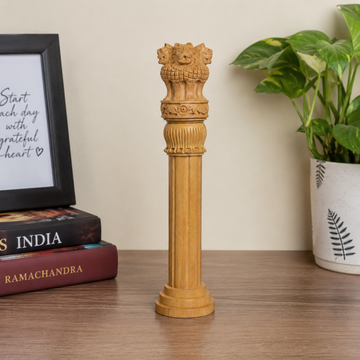 Ashoka Pillar (Marble Replica) thumbnail 3